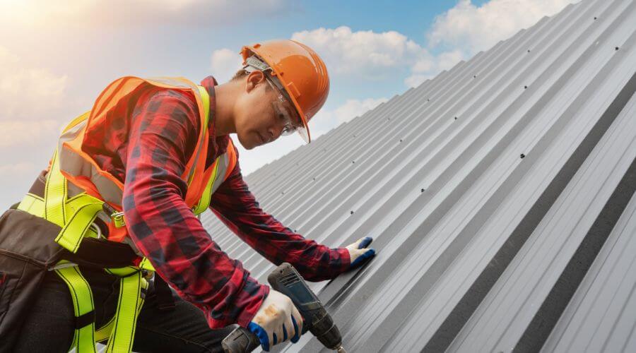 Expert Emergency Roof Repairs services in Mekinock, ND